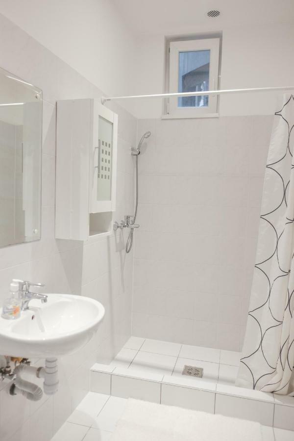 Appartement Jozsef Krt 3Br - Near Corvin à Budapest Extérieur photo